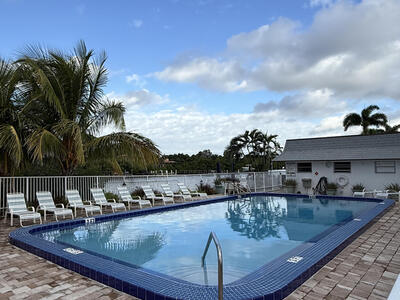 4201 S Ocean Boulevard, South Palm Beach, FL 33480