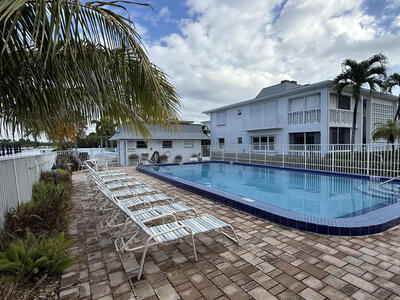 4201 S Ocean Boulevard, South Palm Beach, FL 33480