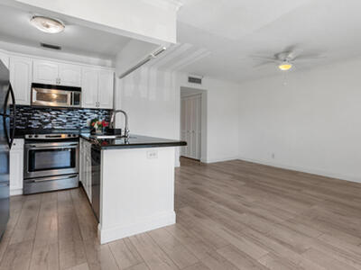 4201 S Ocean Boulevard, South Palm Beach, FL 33480