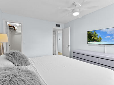 74 Normandy B, Delray Beach, FL 33484