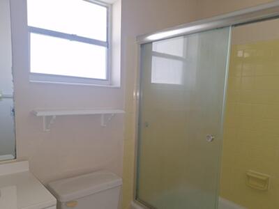 2102 NE 1st Way, Boynton Beach, FL 33435