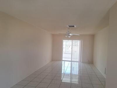 2102 NE 1st Way, Boynton Beach, FL 33435