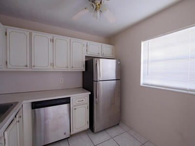 2102 NE 1st Way, Boynton Beach, FL 33435