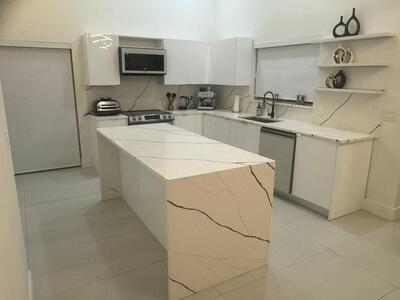 18 Selby Lane, Palm Beach Gardens, FL 33418