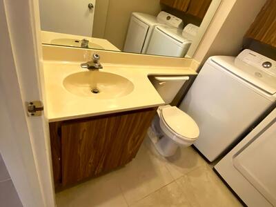 123 1st Way, West Palm Beach, FL 33407