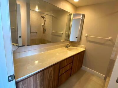 123 1st Way, West Palm Beach, FL 33407