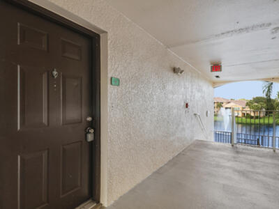 181 SW Palm Drive, Port Saint Lucie, FL 34986