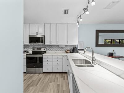 1100 SE Mitchell Avenue, Port Saint Lucie, FL 34952