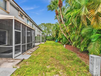 21018 Via Eden, Boca Raton, FL 33433