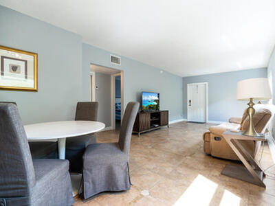 2607 NE 8th Avenue, Wilton Manors, FL 33334