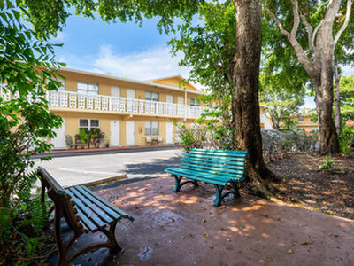 2607 NE 8th Avenue, Wilton Manors, FL 33334