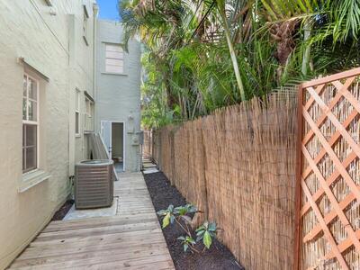 209 Lytton Court, West Palm Beach, FL 33405