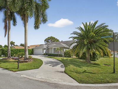 12865 Meadowbend Drive, Wellington, FL 33414