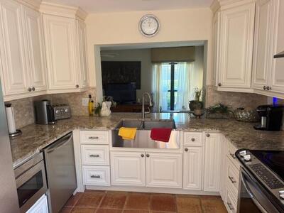 5723 Lakeview Mews Circle, Boynton Beach, FL 33437