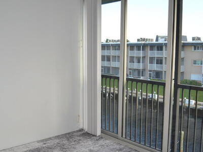 124 Shore Court, North Palm Beach, FL 33408