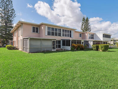 1421 NW 20th Avenue, Delray Beach, FL 33445