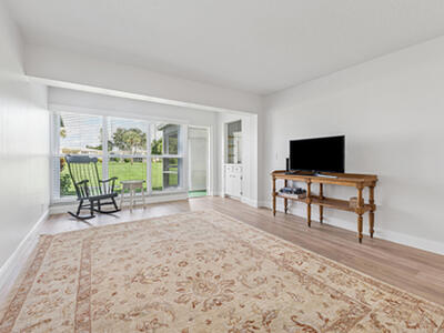 1421 NW 20th Avenue, Delray Beach, FL 33445