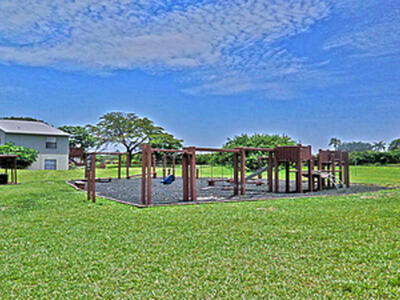 23 Crossings Circle, Boynton Beach, FL 33435