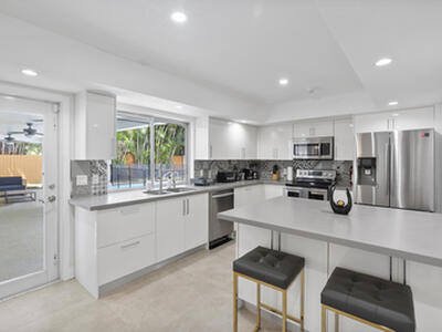 3721 N 55th Avenue, Hollywood, FL 33021