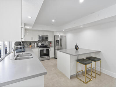 3721 N 55th Avenue, Hollywood, FL 33021