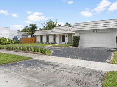 3721 N 55th Avenue, Hollywood, FL 33021