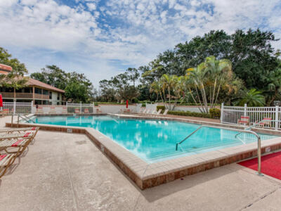 655 Brackenwood Cove, Palm Beach Gardens, FL 33418