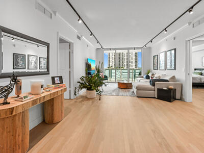 350 SE 2nd Street, Fort Lauderdale, FL 33301