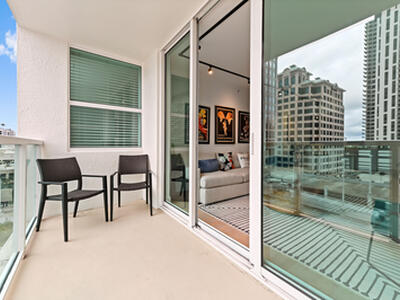 350 SE 2nd Street, Fort Lauderdale, FL 33301