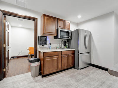 679 NW Enterprise Drive, Port Saint Lucie, FL 34986