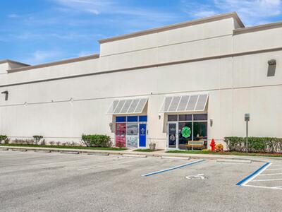 679 NW Enterprise Drive, Port Saint Lucie, FL 34986