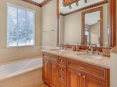 149 Harbors Way, Boynton Beach, FL 33435