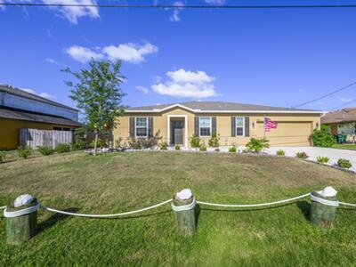 4042 SW Jaqust Street