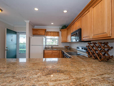 2800 Indian River Boulevard, Vero Beach, FL 32960