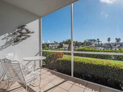 2800 Indian River Boulevard, Vero Beach, FL 32960