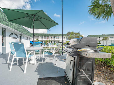 2800 Indian River Boulevard, Vero Beach, FL 32960