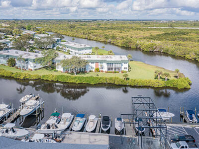 2800 Indian River Boulevard, Vero Beach, FL 32960