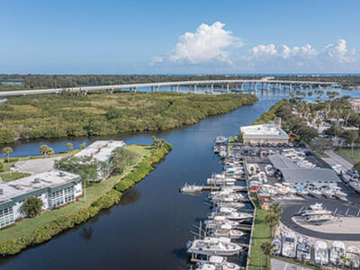 2800 Indian River Boulevard, Vero Beach, FL 32960