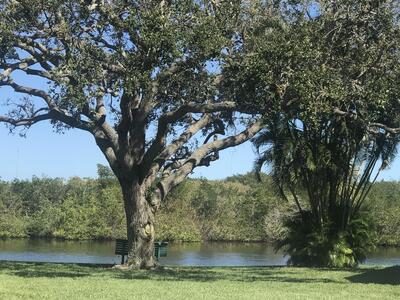 2800 Indian River Boulevard, Vero Beach, FL 32960