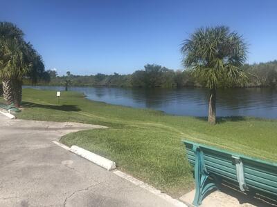 2800 Indian River Boulevard, Vero Beach, FL 32960