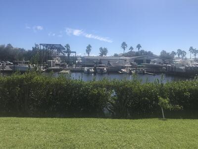 2800 Indian River Boulevard, Vero Beach, FL 32960