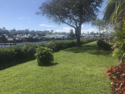 2800 Indian River Boulevard, Vero Beach, FL 32960