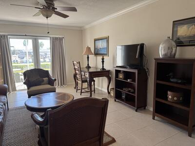 2800 Indian River Boulevard, Vero Beach, FL 32960