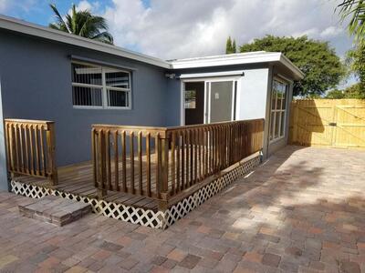 130 W Ocean Drive, Boynton Beach, FL 33426