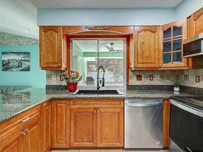 238 SW Grove Avenue, Port Saint Lucie, FL 34983