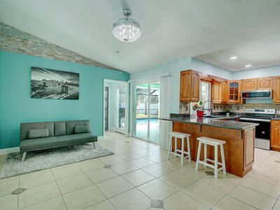 238 SW Grove Avenue, Port Saint Lucie, FL 34983