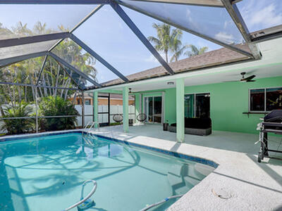 238 SW Grove Avenue, Port Saint Lucie, FL 34983