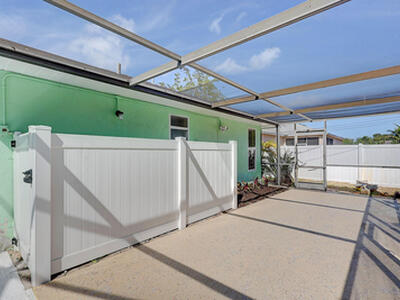 238 SW Grove Avenue, Port Saint Lucie, FL 34983