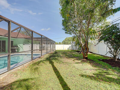 238 SW Grove Avenue, Port Saint Lucie, FL 34983