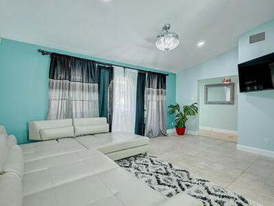 238 SW Grove Avenue, Port Saint Lucie, FL 34983