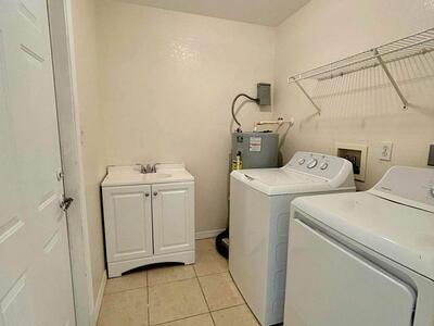 328 W Sugarland Circle, Clewiston, FL 33440